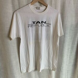 Tan Republic “Look Good Naked” Jerzees T-Shirt Womens M White Cotton Graphic Tee
